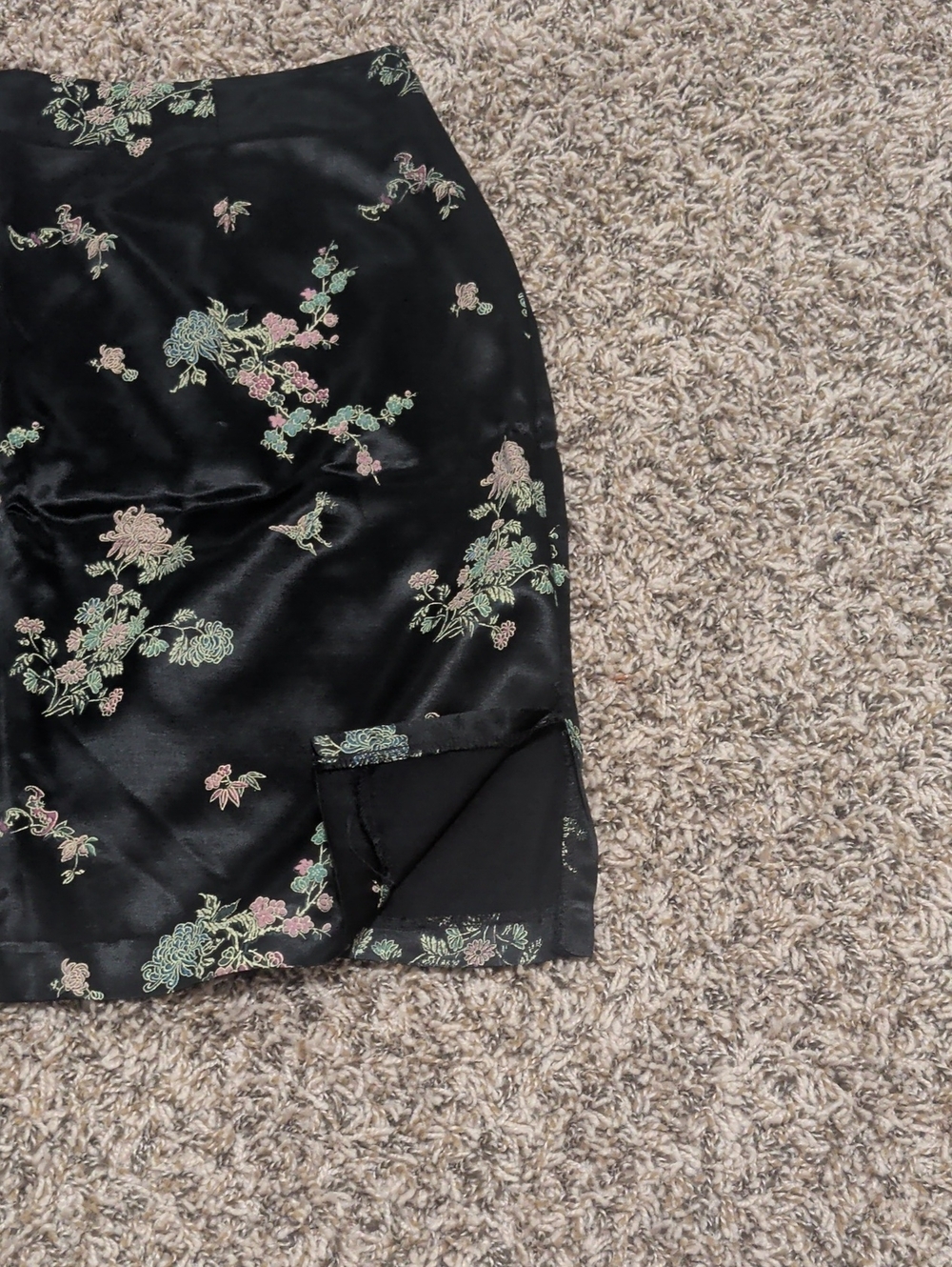 Timing Finesse vintage black floral two piece sleeveless top and mini skirt set - Picture 10 of 16